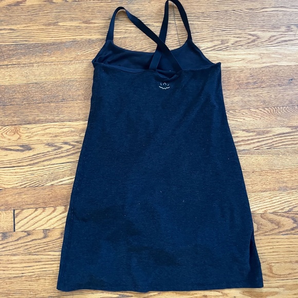 Beyond Yoga Spacedye Move It Dress Black Charcoal - Picture 5 of 7